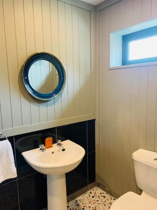 O' Carroll's Cove - Cove * Caherdaniel